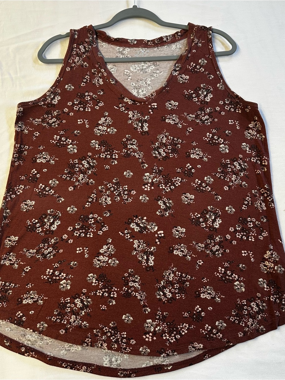 Maurice’s Sleeveless V-Neck Floral Tank Top - Brown